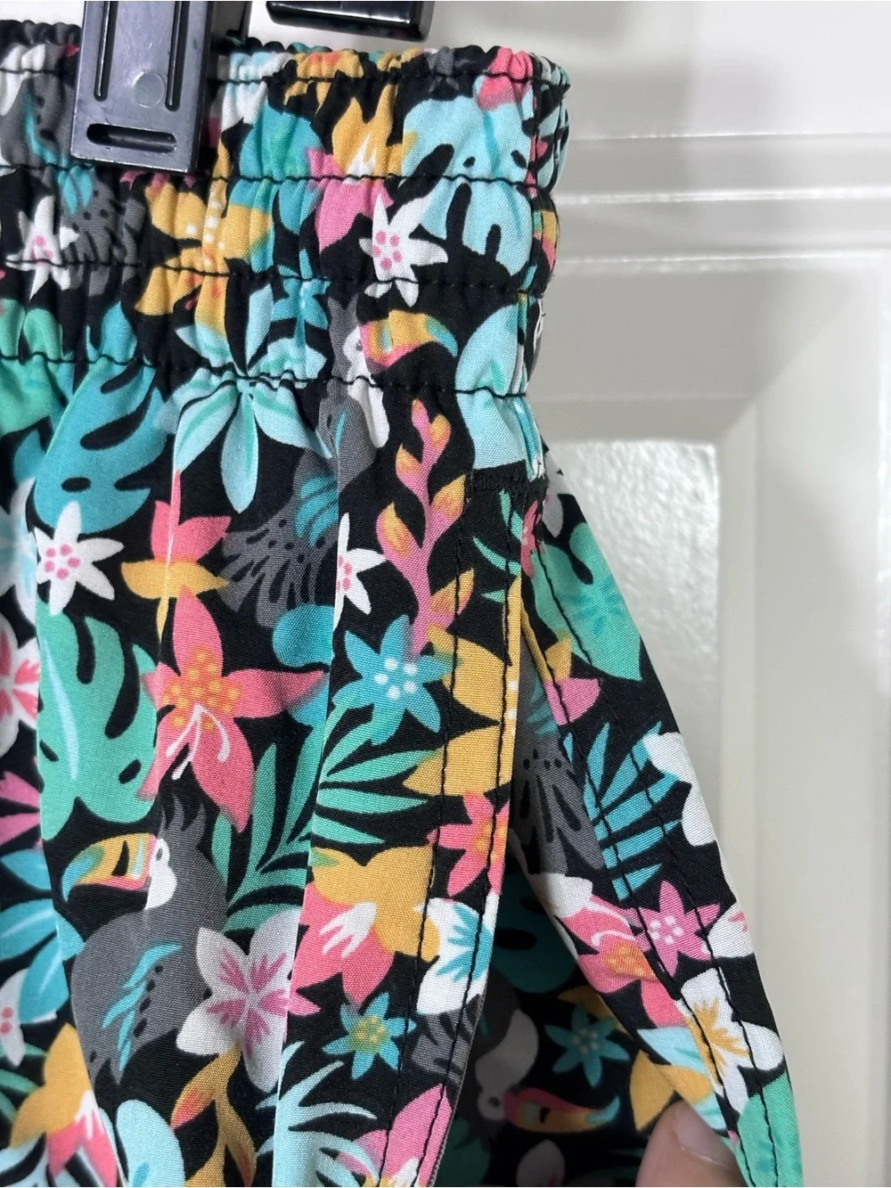 Chubbies The Bloomerangs Stretch Swim Trunks Men’s XL Black Floral
